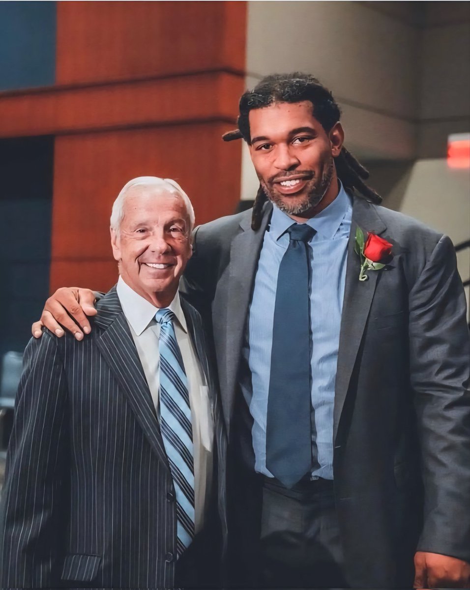uncsportsphotos's tweet image. Tar Heel All Time Greats, Roy Williams and Julius Peppers
