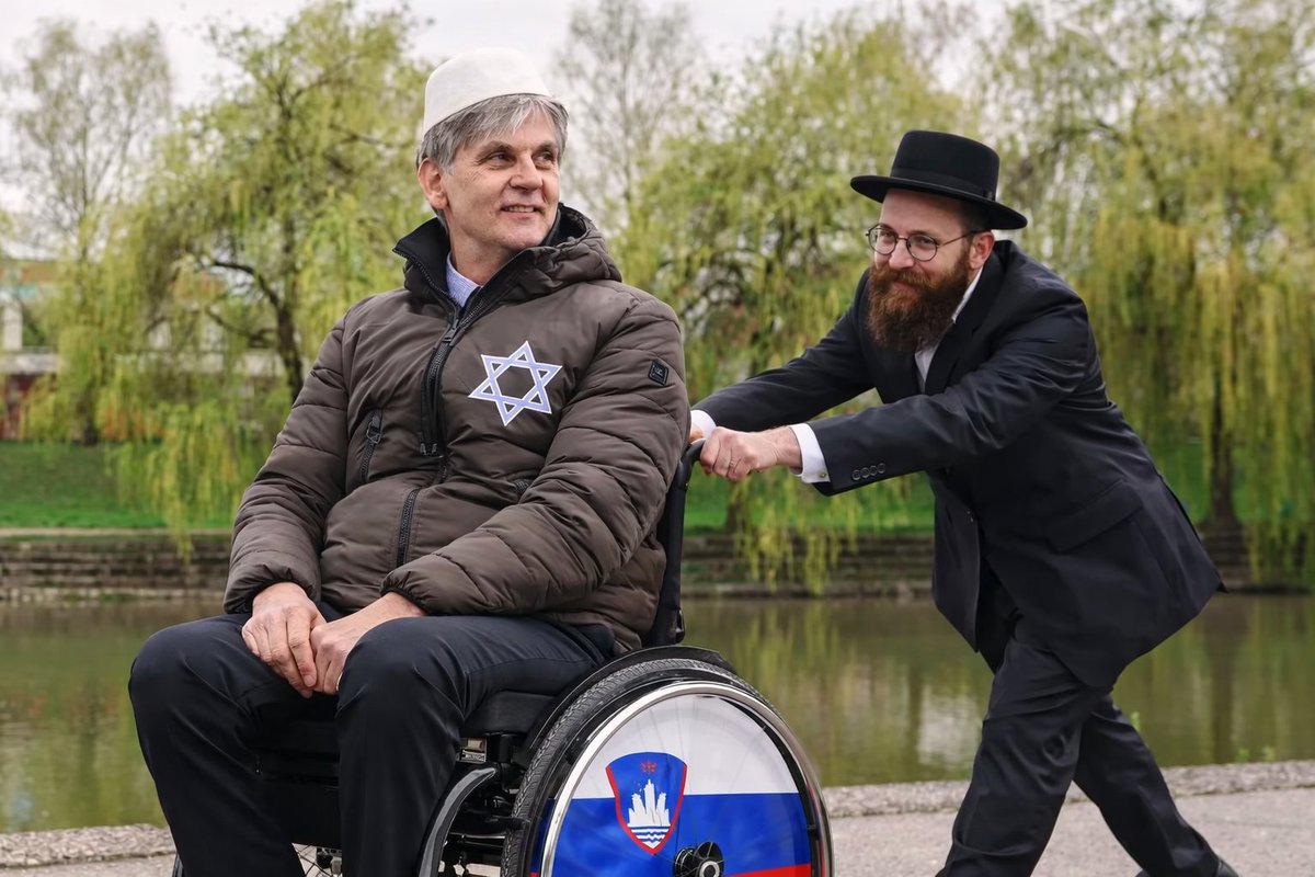 <a href="/DKopse/">Davorin Kopše</a> Izdajalec Slovenskega naroda !