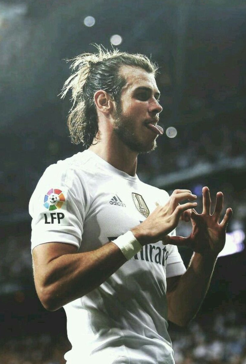 Este tio fue pitado miserablemente en el Bernabeu por mucho menos de lo que han hecho algunos de la actual plantilla de este club,..