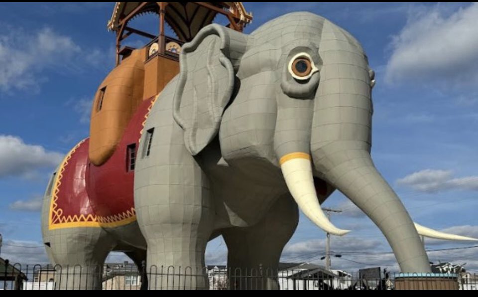 BasedMikeLee's tweet image. Calvin Coolidge was one of America’s greatest presidents

He respected limits on federal power and consistently called out government excess

He’s been dead nearly a century, but his ghost keeps asking me to give him regular updates on American government and politics 

He…