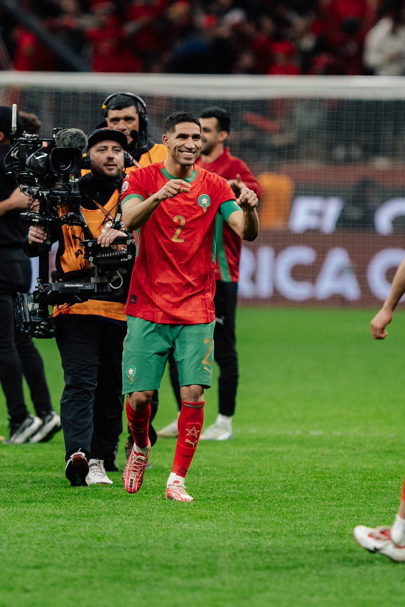 AchrafHakimi's tweet image. Une nuit inoubliable. Rendez-vous en finale. ❤️🇲🇦