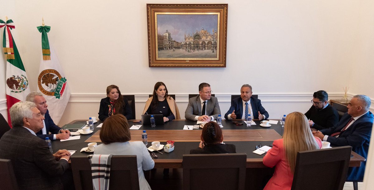 FSTSEmx's tweet image. 🟢¡Reunión institucional de con el TFCYA!

Hoy se realizó una fructífera reunión de trabajo con nuestro Presidente del CEN de la FSTSE,@GarciaAyalaM  , el Magistrado Presidente del Tribunal Federal de Conciliación y Arbitraje, @CristobalAriaSo y el Secretario General de Acuerdos…