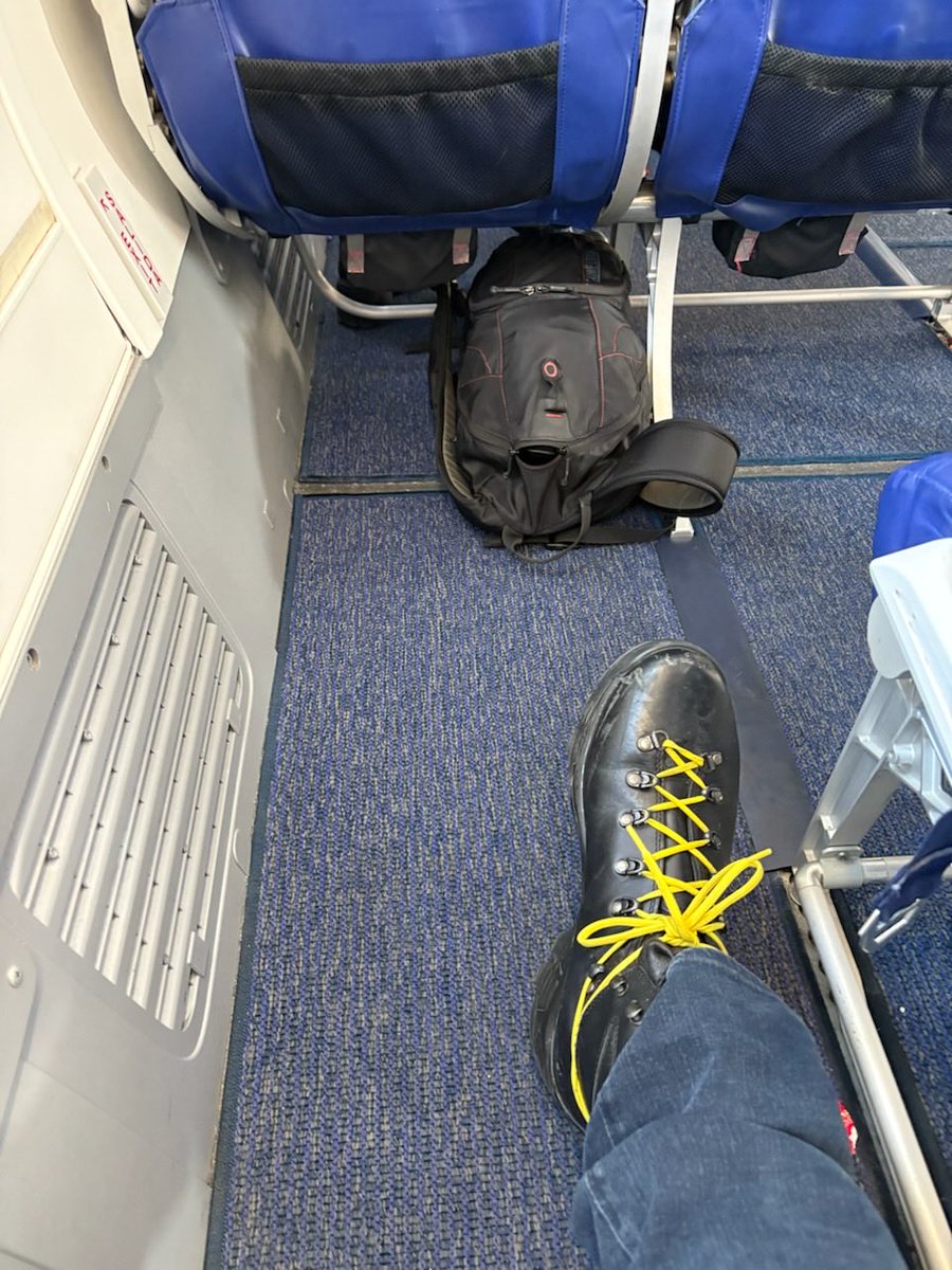 JackIngram's tweet image. Embarrassment of riches. In my seat on the company plane with kids in tow! I’m sure it actually can get better than this but… I’ve yet to figure out how!!!