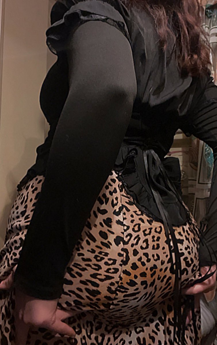 SweetCurvyMoon's tweet photo. I know you can’t be mad at me forever~🥀 #bbw #nsfwtwt https://t.co/HFgjKILoau
