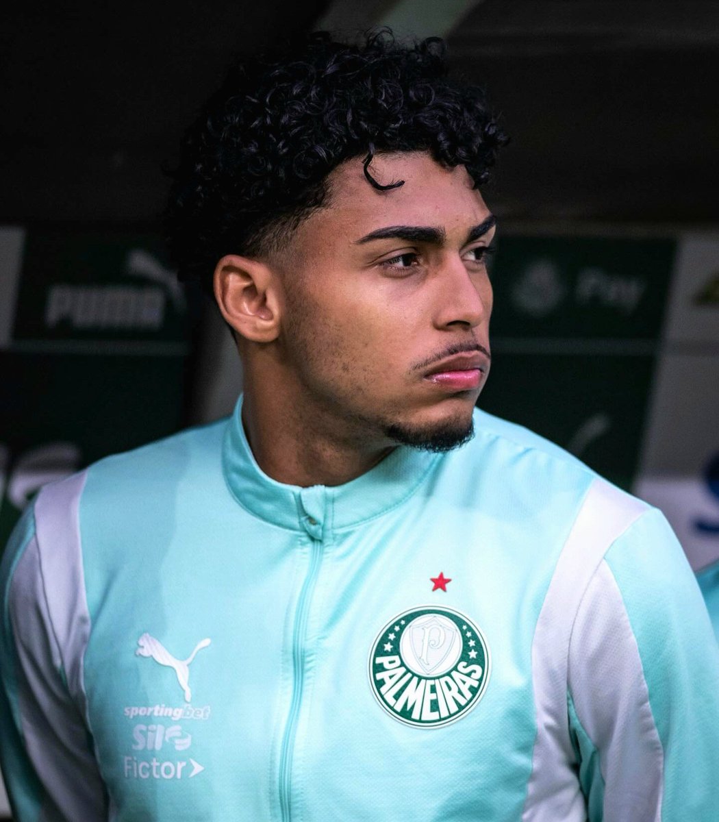 deprepalmeiras's tweet image. ⚠️ Palmeiras negocia a transferência do atacante Luighi para o Assahi.
