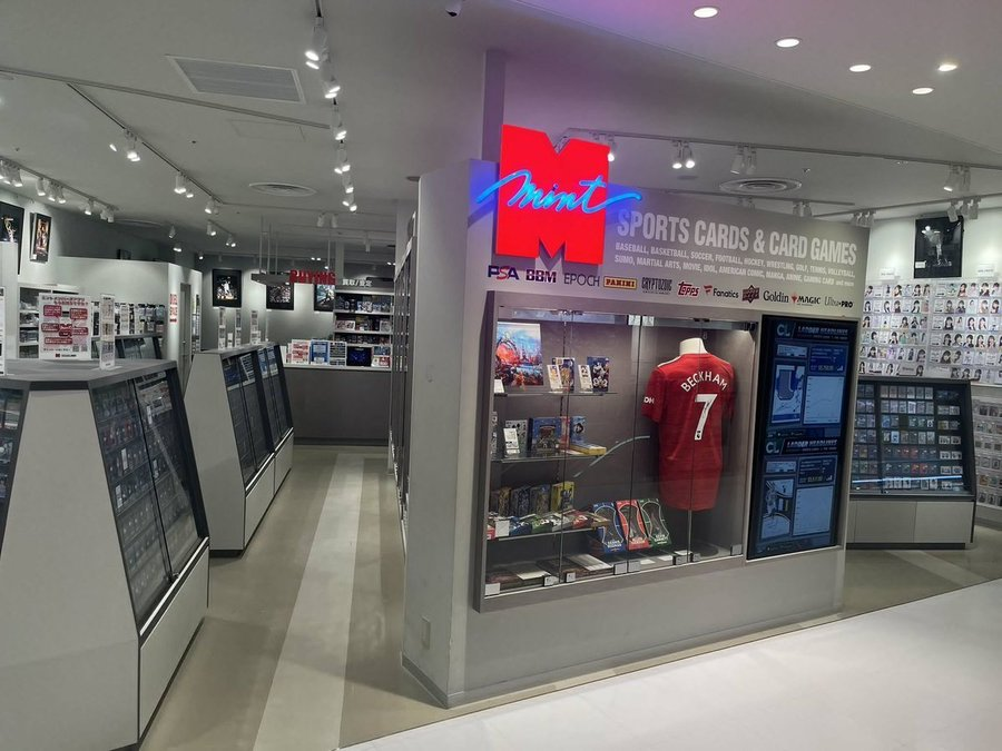 mintsendai's tweet image. おはようございます！
MINT仙台店開店の時間です！

【 本日の買取受付時間 】
TCG→10：00～18：00
スポーツカード&amp;amp;生写真→11：30～19：00

【 本日のトレカイベント 】
18：00～　＃ガンダム　ショップバトル

本日も皆様のご来店お待ちしております🥟