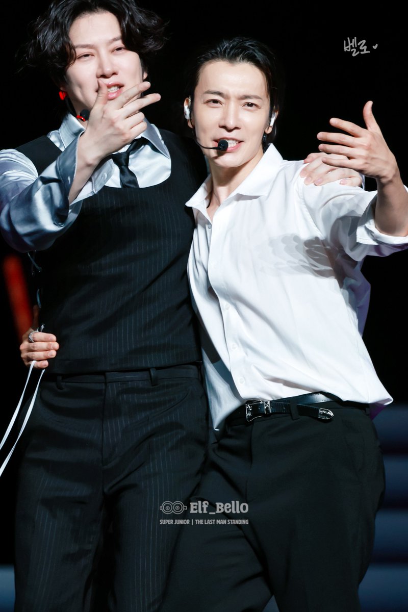 ElfBello's tweet photo. look at the way heechul looking at hae *pamper* 💙

20260111 SUPER SHOW 10 in Macau Day 3

@SJofficial @donghae861015 #SuperJunior #슈퍼주니어 #DONGHAE #HEECHUL #동해 #희철 #SuperShow #SuperShow10 #20th_Anniversity_TOUR #SS10inMacau_Day1 #SS10inMacau https://t.co/Q91bl82s4R
