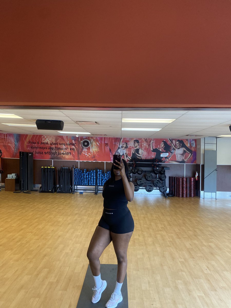 Every Gym Girl’s Fav Fitness Brand! tweet media