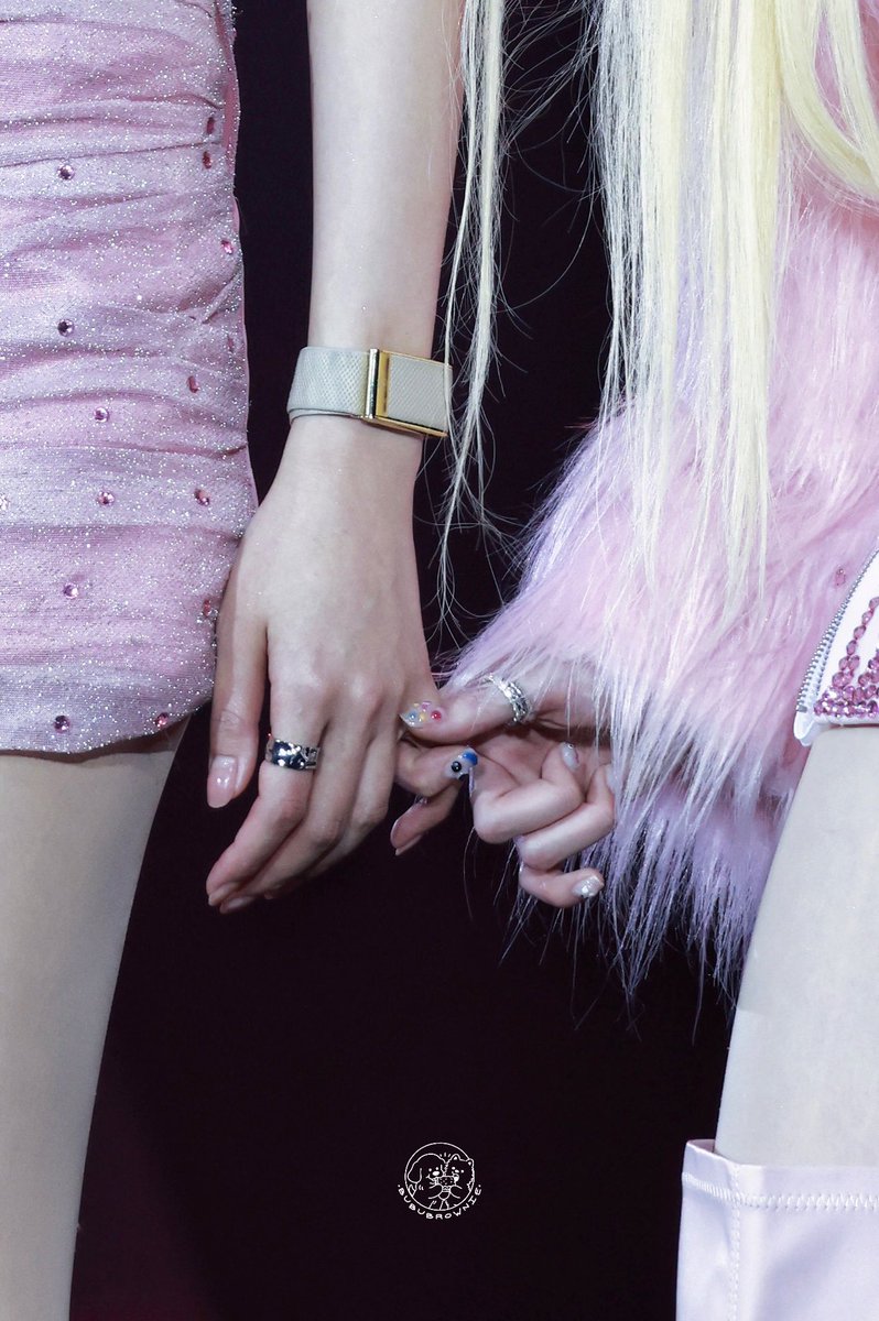 lingormhands's tweet image. #lingorm #หลิงออม #ormkornnaphat #ออมกรณ์นภัส #linglingkwong #หลิงหลิงคอง