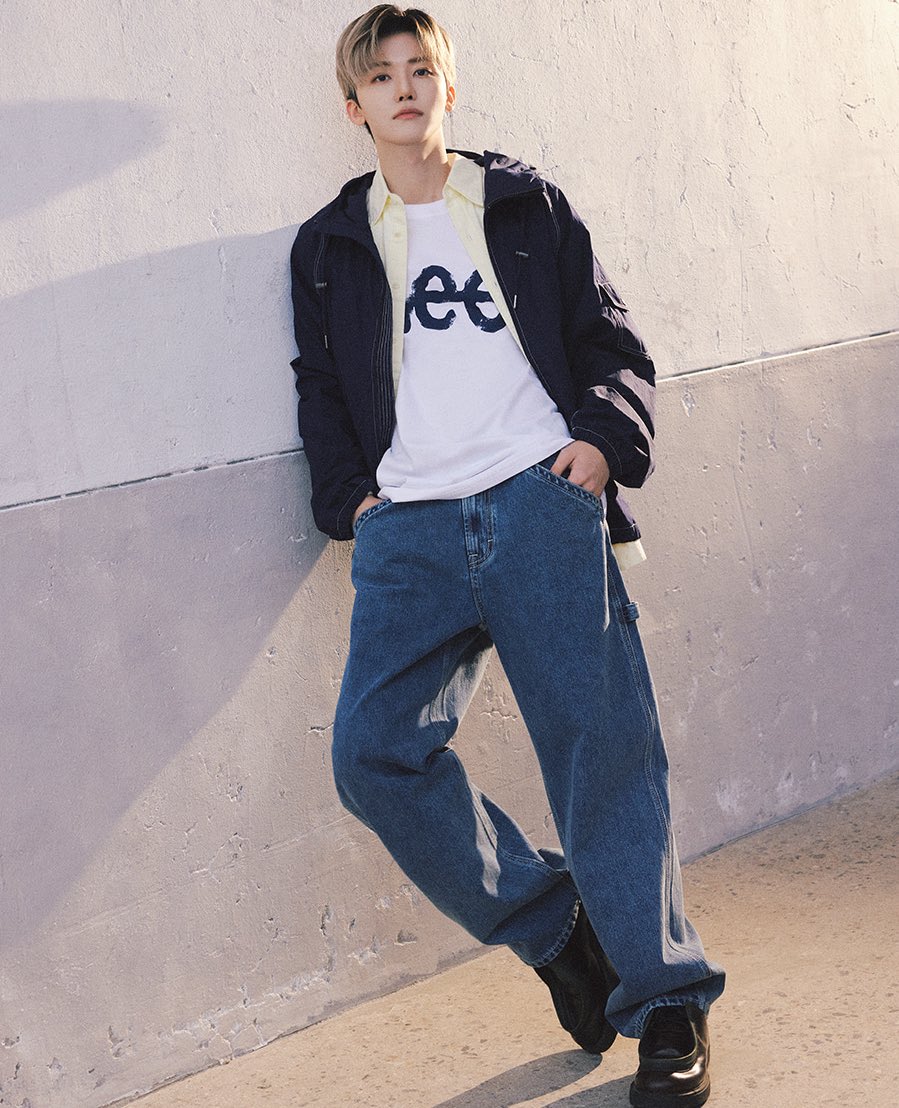 Lee Jeans 재민이💙

코튼 후디 자켓 네이비

#JAEMINxLeeJeans #JAEMIN #재민