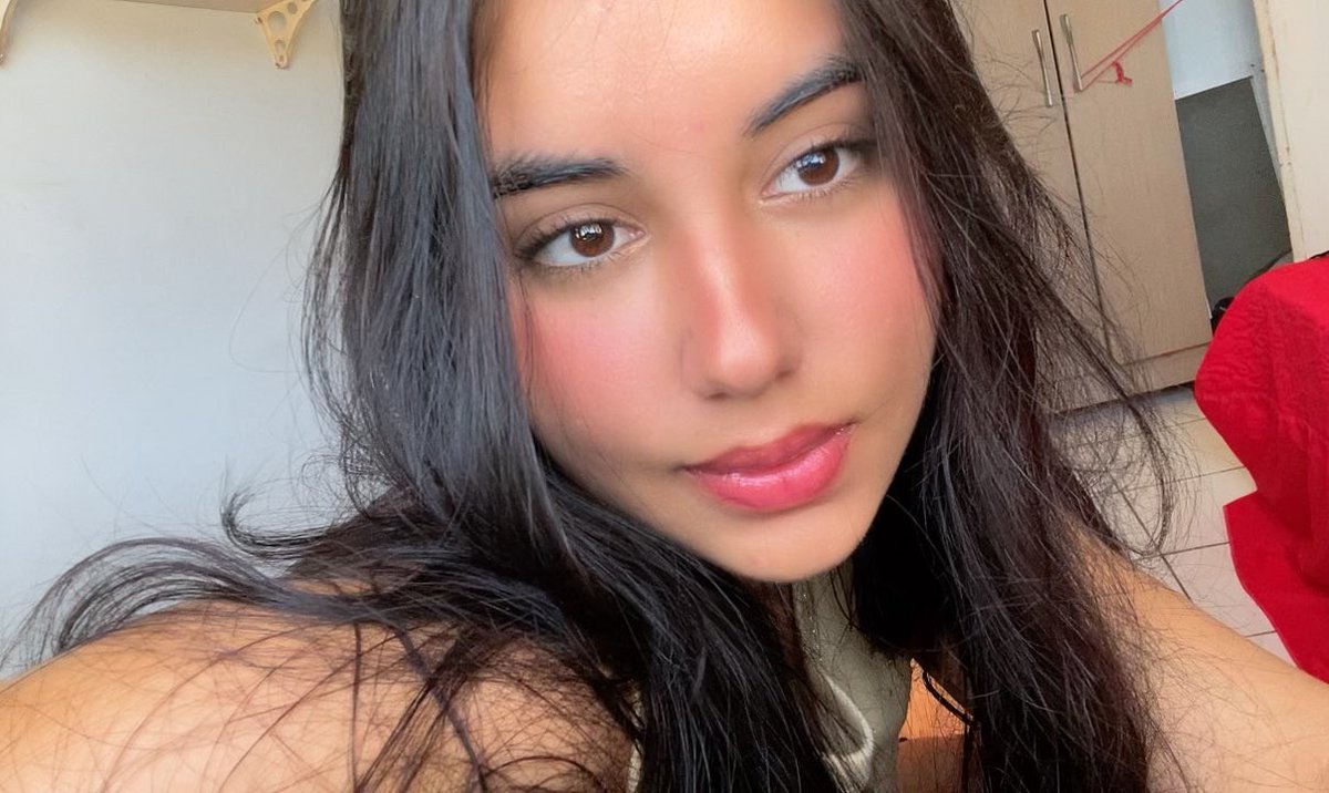 dommelalis's tweet image. Uma deusa jovem, linda e inteligente, feita para te deixar preso aos meus comandos e esvaziar sua carteira com prazer. Prazer, eu. ❤️‍🔥🐈‍⬛

findom | femdom | findomme | finsub