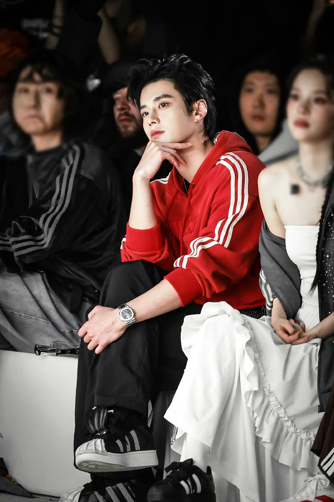 🌻🦈 ft.แอบรักเหออวี่ tweet media