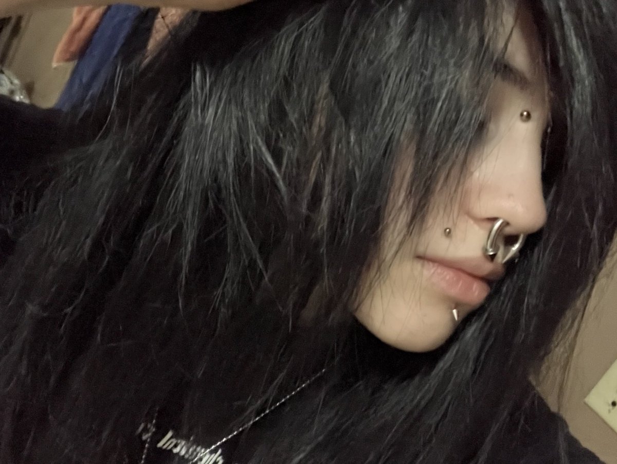 front2daback's tweet image. hello twitter