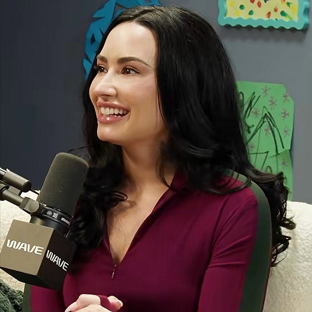 archivefordemi's tweet image. the prettiest ever.