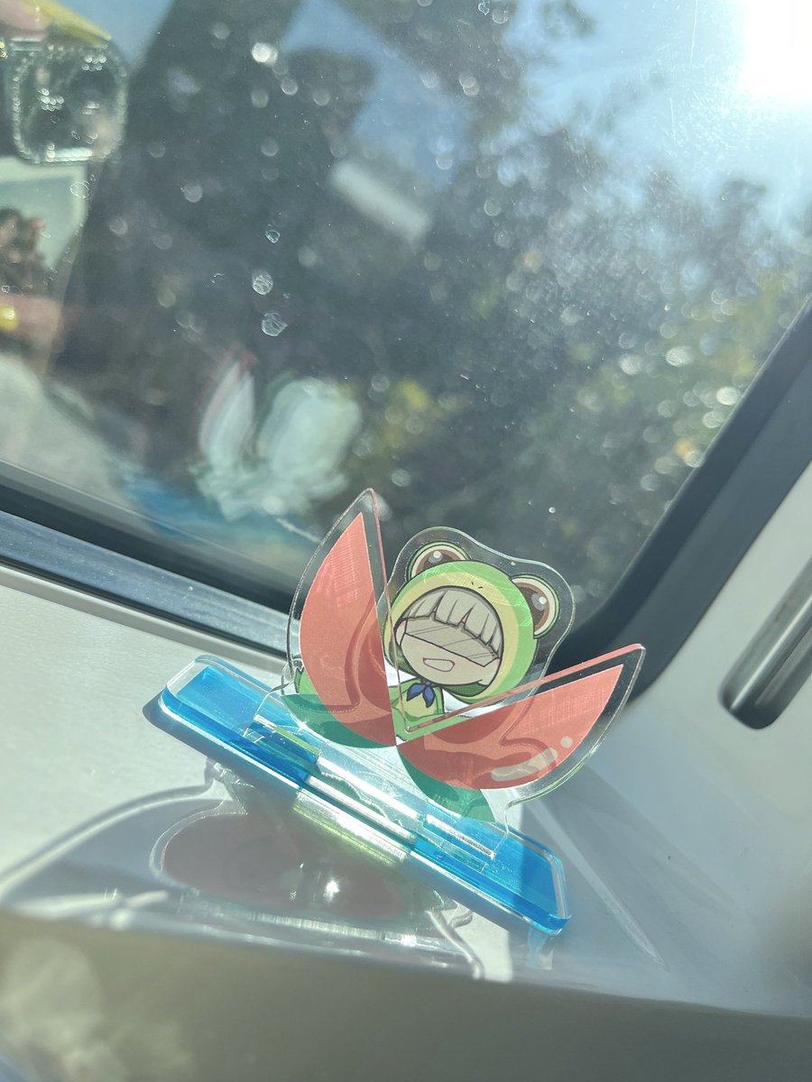 一緒に大阪まで行こうね😆
明日LIVEとかまじ実感無さすぎてやばい
実在するってこの目で見てこなきゃ👀