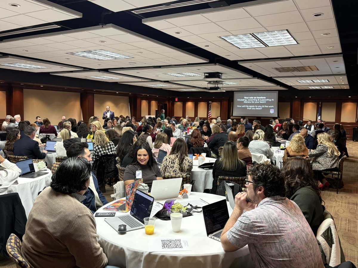 Dr. Lauren Ŧavarez, CETL tweet media