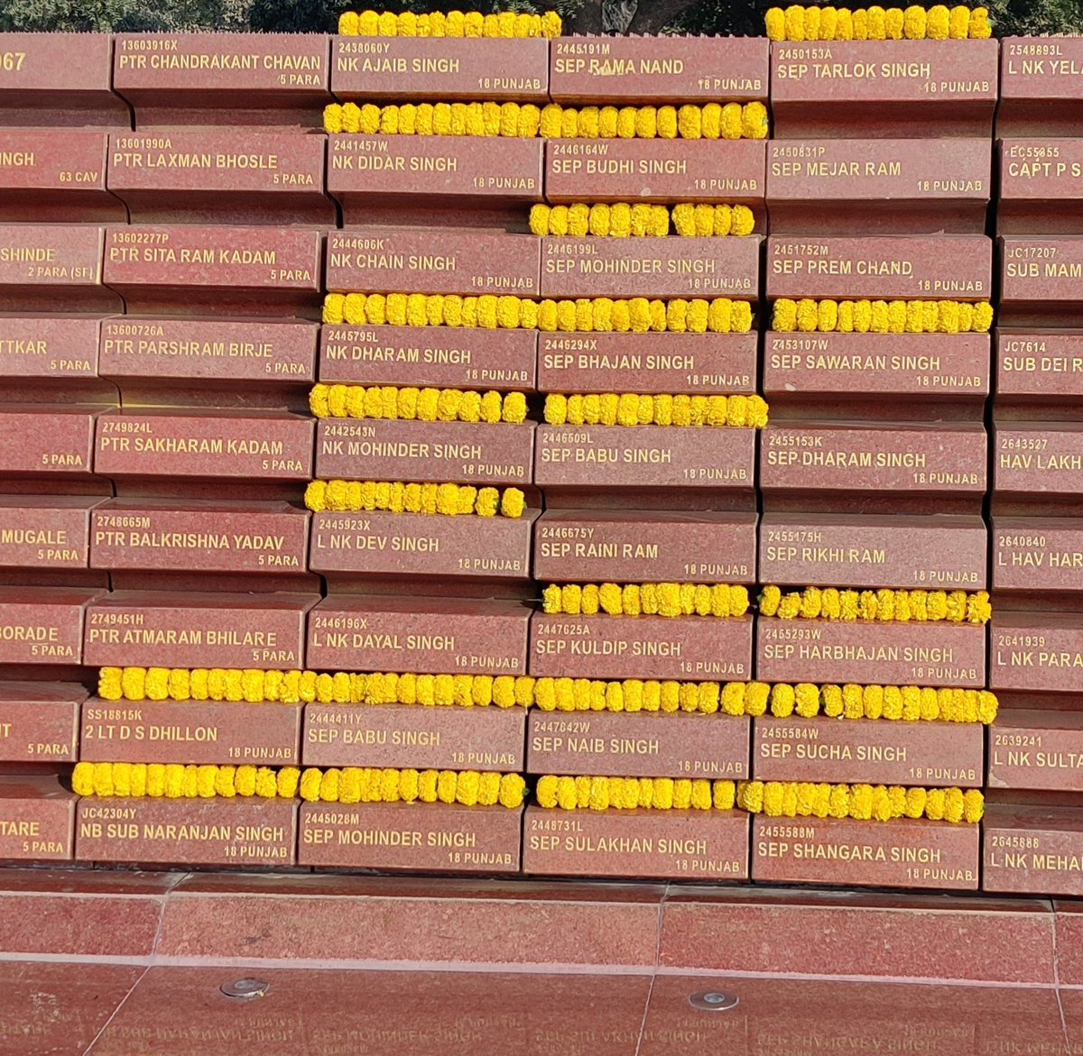 Alok Raj tweet media