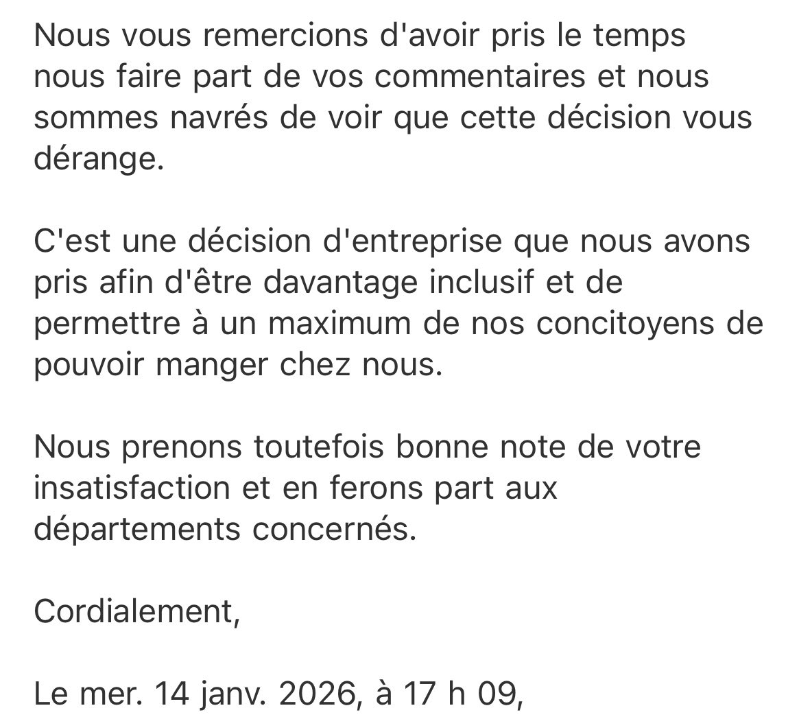 Anne41874's tweet image. J’ai écrit au service à la clientèle du restaurant Poulet Rouge pour leur signifier que je ne serai plus cliente chez eux tant qu’ils vont servir 100% de poulet halal. Je vous montre leur réponse ainsi que la mienne après…. 

Je ne sais pas si ça va finir par changer quelque…