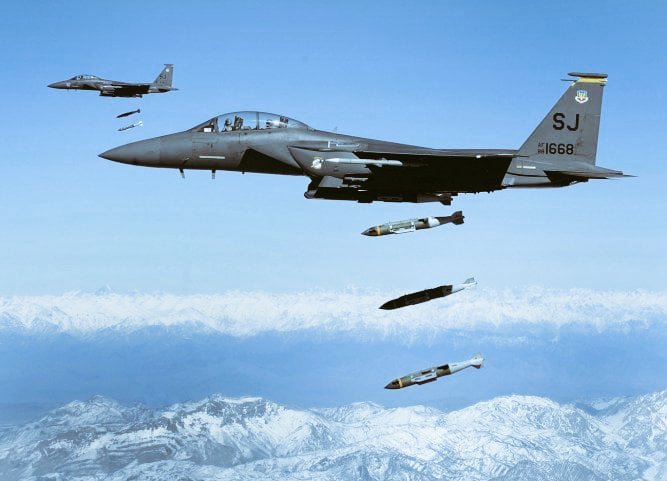 Israelarmyviews's tweet image. Israel carried out another strike on Iranian military infrastructure, causing major damage

Are you happy with this air strike?