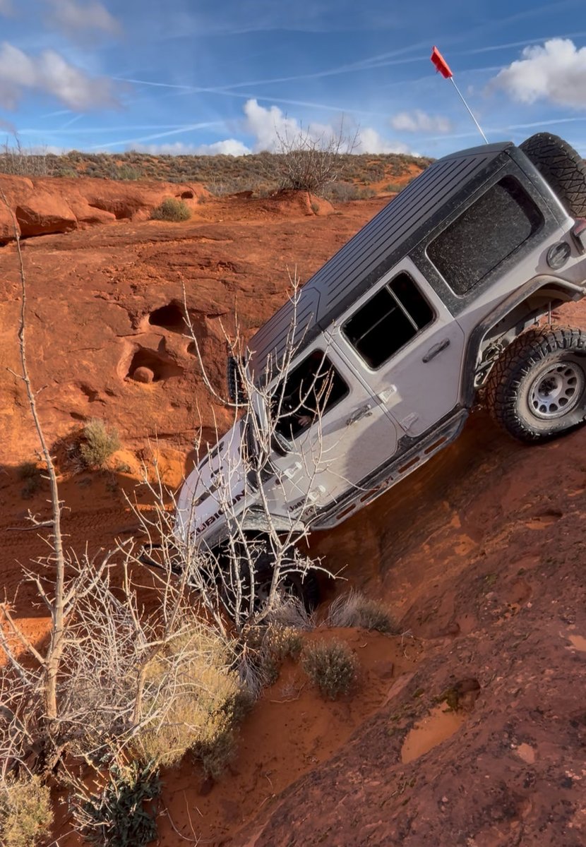 elev8208's tweet image. Learning about gravity and petroglyphs in S Utah &amp;amp; Nevada