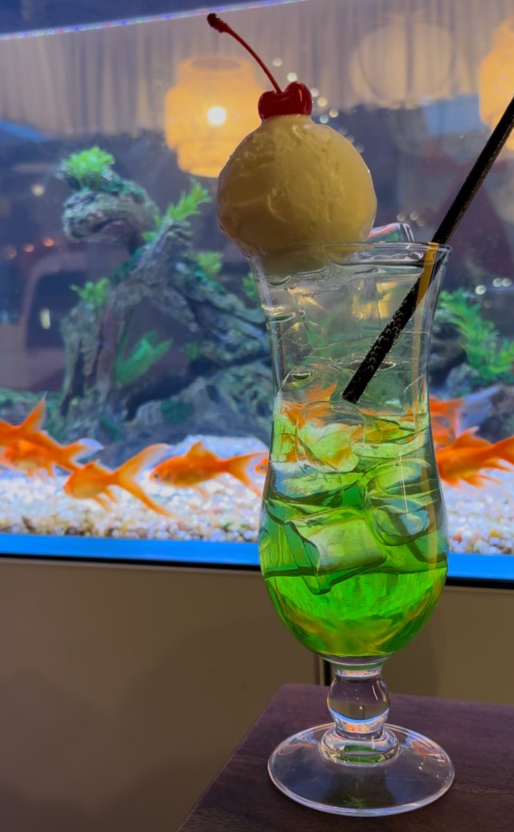 ryocals's tweet image. ommaaaadddd + some mcdonalds fries