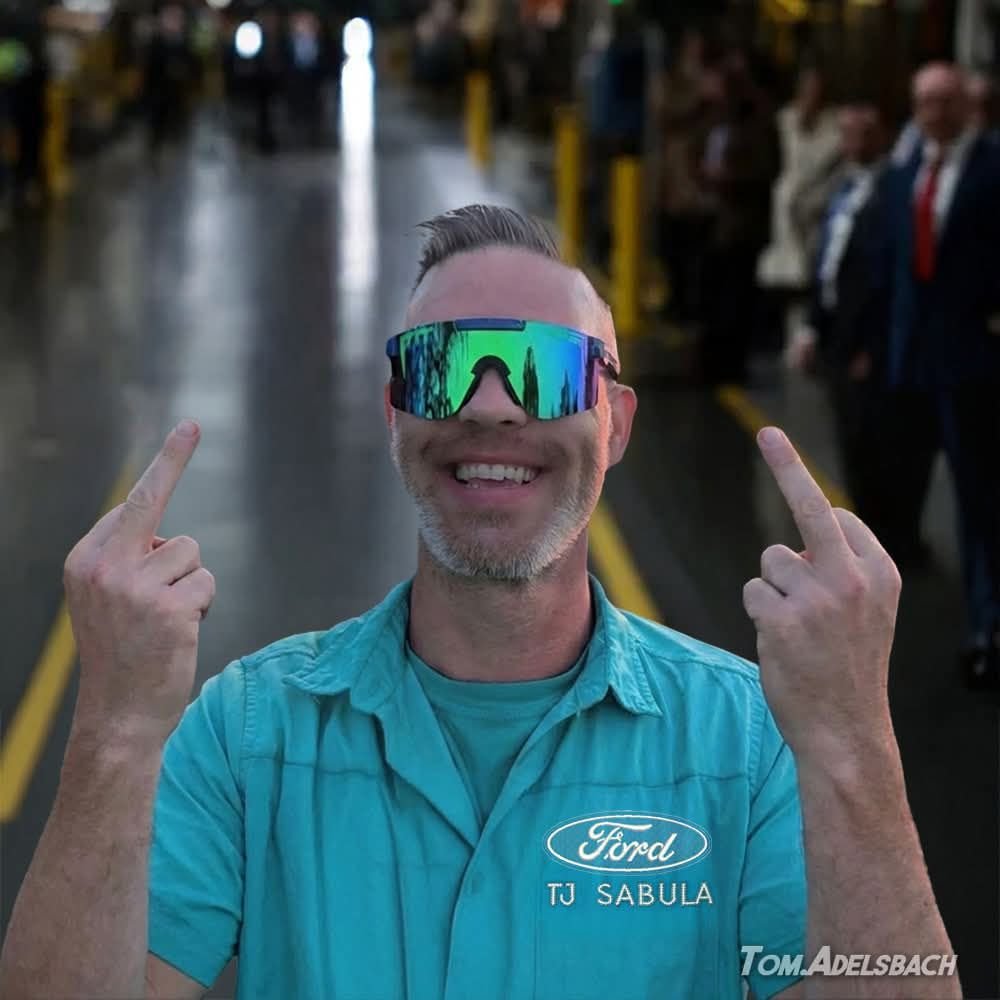 JamesTate121's tweet image. So, the fastest way to become a millionaire in America is to tell 47 he protects pedophiles. Well played sir. 👏