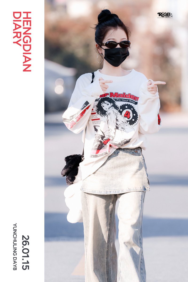 18liyu_'s tweet image. เข้ากองวันที่ 8 แต่งตัวสุดเท่มาพร้อมกับกระเป๋าอ้วม ๆ โสคิ้วมากเยย ทับทิมก้ได้เติมซินถ้วนหน้าเพราะชีเสิร์ฟ ๆ น่ารักเหมือนเดิมทู้กวัน ♡♡ วันนี้ขอให้ถ่ายทำราบรื่น เป็นวันที่แฮปปี้ ๆ ของซินเจี่ยน้าค้า 😽♥️