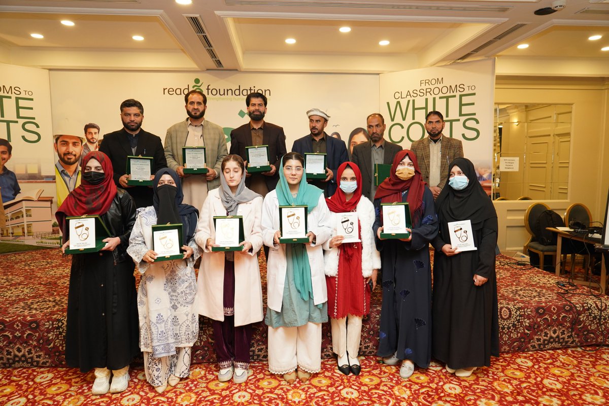 READPak's tweet image. Some frames but hundreds of dreams a proud memory with our medical students and mentors. This is what community-powered education looks like.

#FutureDoctors #READFoundation #MainHoonTabeer