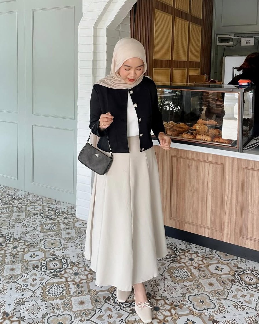 sserawl's tweet image. neutral outfits that never go out of style💫