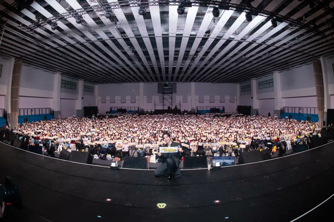 eundong9's tweet photo. 260115 SHOW Office Entertainment

Typhoon Family Drama Fan Meeting
in TAIPEI with LEE JUNHO
📸https://t.co/cLZNgHKcBa

#태풍상사 #TyphoonFamily #テプン商事
#TyphoonFamily_DRAMA_FANMEETING
#준호 #JUNHO #이준호 #LEEJUNHO #ジュノ https://t.co/HFHfN0l69T