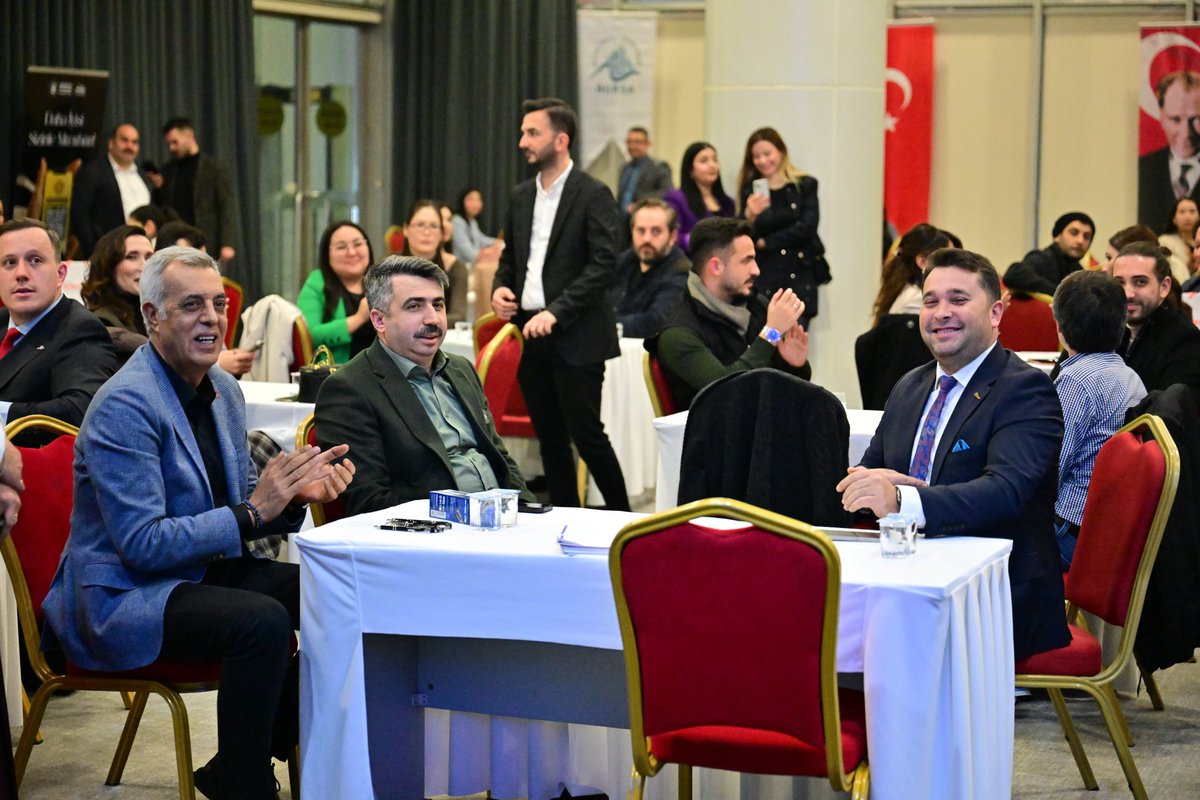 Bursa’mızın kadim mirasını, şifasını ve misafirperverliğini Orta Asya’ya taşıyan kıymetli bir buluşmaya ev sahipliği yaptık.

Özbekistan, Kazakistan ve Kırgızistan’dan gelen turizm acenteleriyle; Bursalı turizm paydaşlarımızı bir araya getirdiğimiz bu anlamlı toplantı, turizm