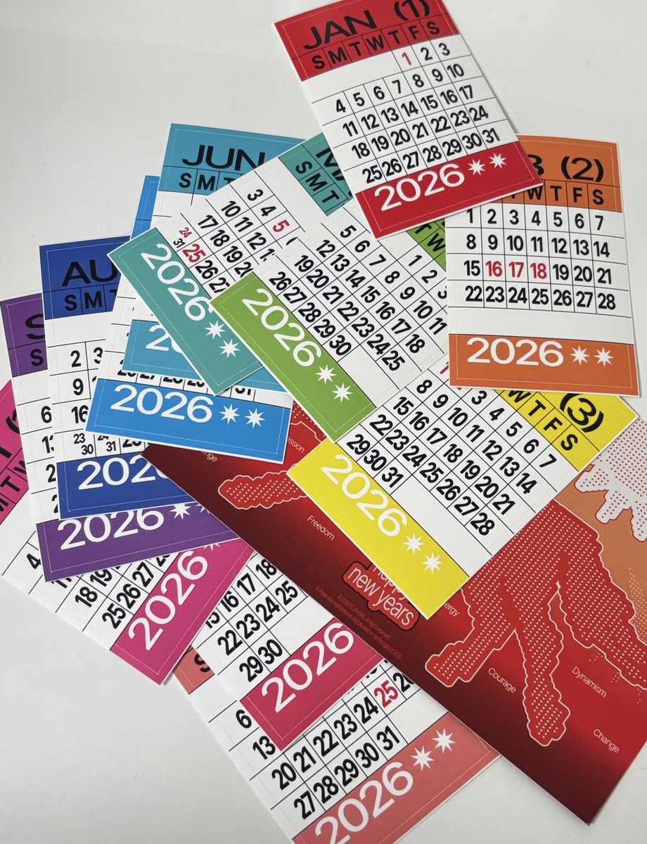 404weekendz's tweet image. 지지님 연하장 받았어요 달력까지…! ⸝⸝ 누무예뻐요
달력은 리무버블 스티커라서 바로 모니터 옆에 붙였답니다 요긴하게 쓸 것 같아요 ♡ @yeworkacc