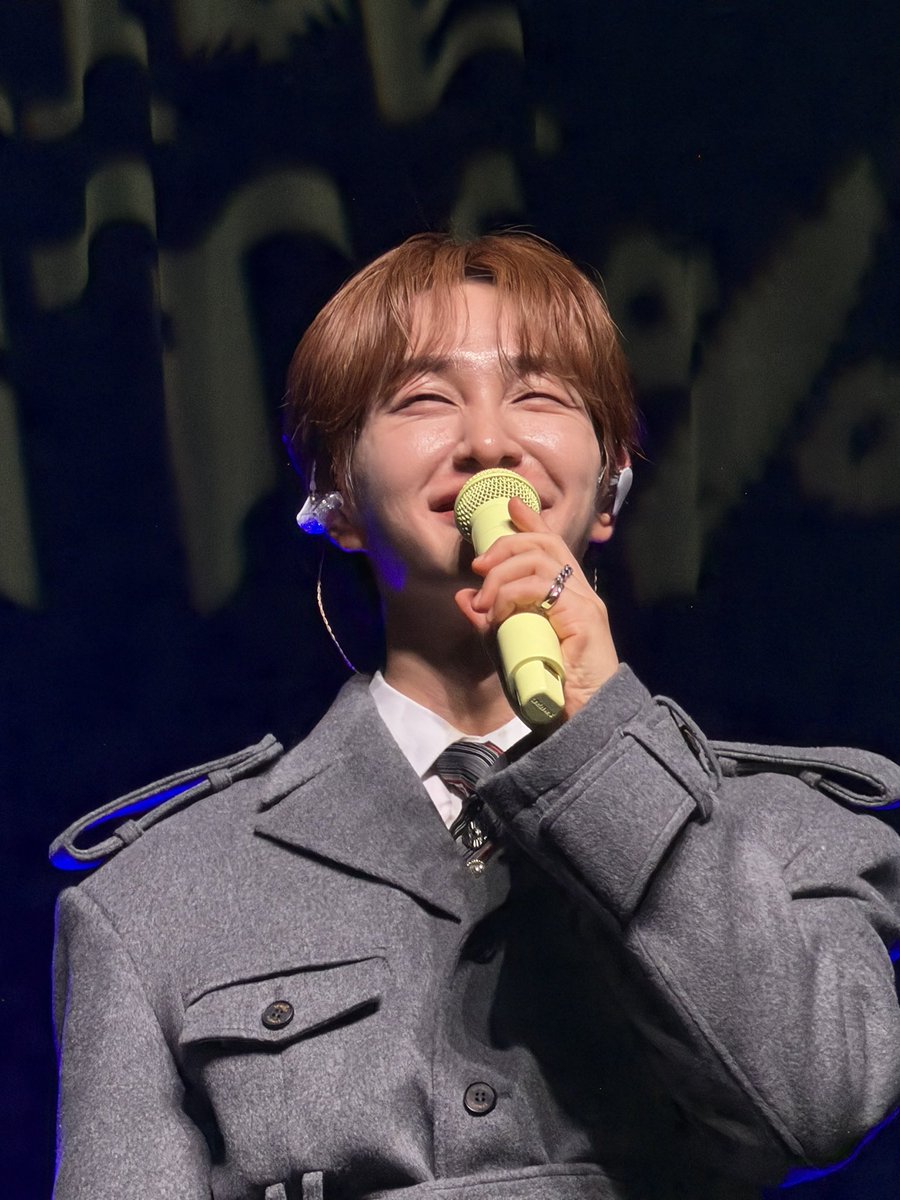 eclipse6v6's tweet image. MY GORGEOUS JINKI AAAAACKXFJBNKK