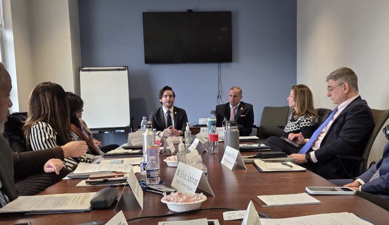 JoeDeFeliceHUD's tweet photo. Great to host @SenatorPicozzi at our @HUDgov Regional Office in Philadelphia. Sen Picozzi is the Chair of the Senate Housing &amp; Urban Affairs Committee in Harrisburg and we shared national and statewide strategies to combat affordability issues. https://t.co/1cJsDRHwTK