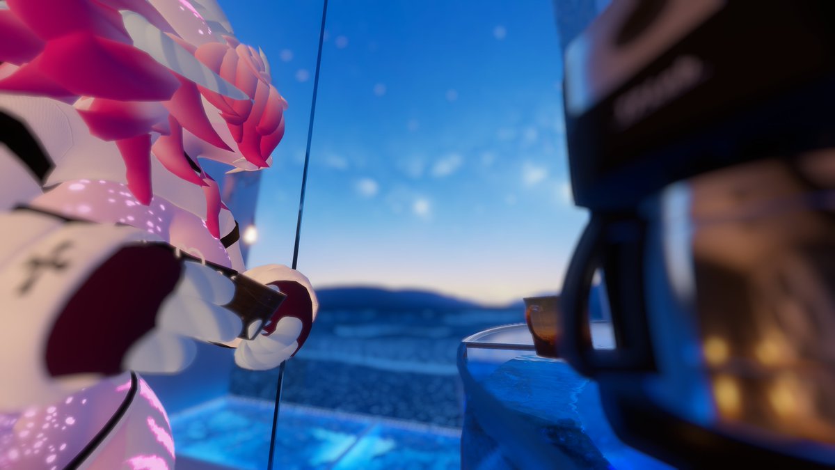 TheStrawberryWicker tweet media