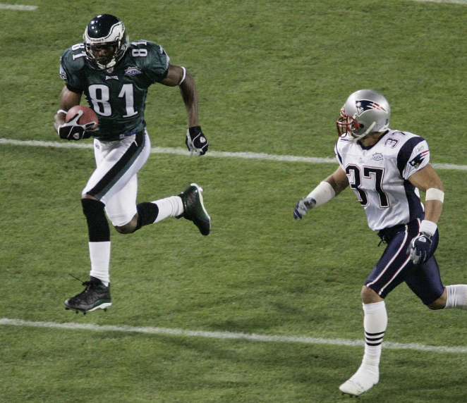 LombardiHimself's tweet image. 94 days after breaking/dislocating his ankle, Fred Warner is knocking on the door of a return that'd put him in company of 49ers Hall of Famers Jerry Rice and Terrell Owens.

In 1997, Rice tore his ACL Week 1 — in Tampa, like Warner. He returned just 3.5 months later and even…