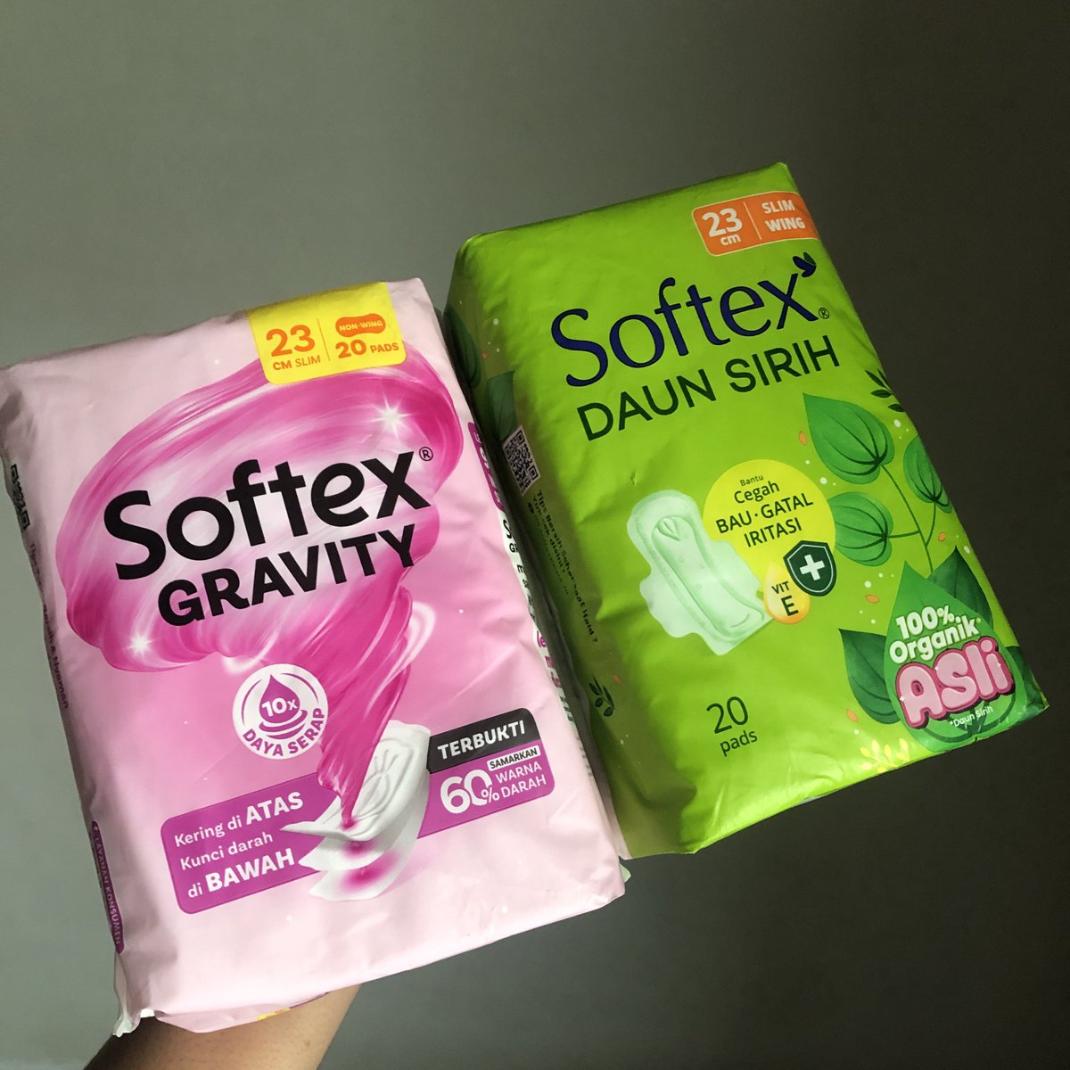 manaaaasi's tweet image. Mau rekomen dua varian pembalut yg ngga bikin iritasi-based on my experience