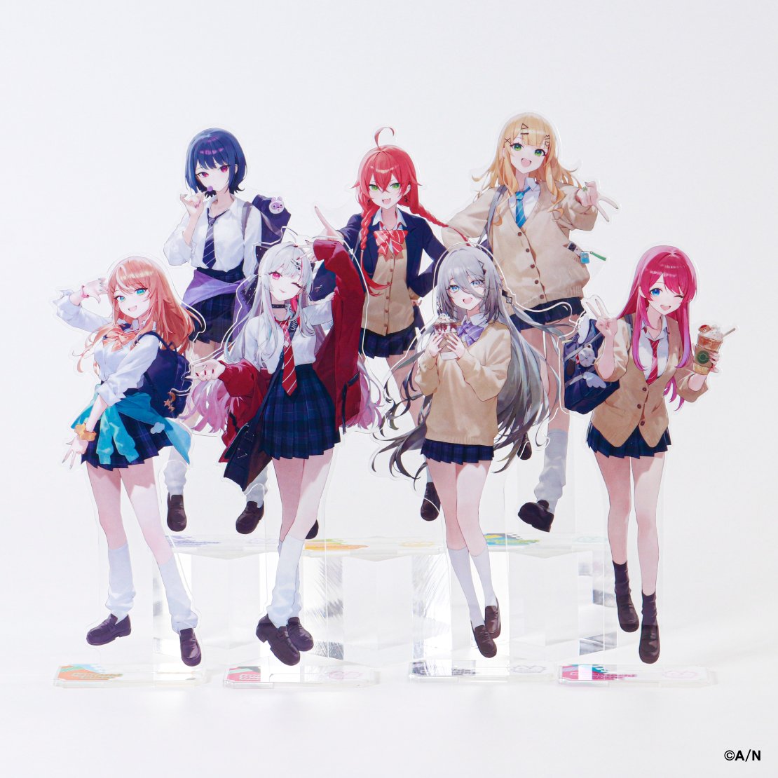 nijisanji_app's tweet image. 【#Idios 3rd Anniversary グッズ紹介①】

制服姿の撮り下ろしビジュアルを使用したグッズが多数登場！
アクリルスタンドや複製メッセージ付のランダムビジュアルカードなど盛り沢山です✨

▼1/16(金)18:00販売開始！
shop.nijisanji.jp/TAG_870

#いでぃおす三周年