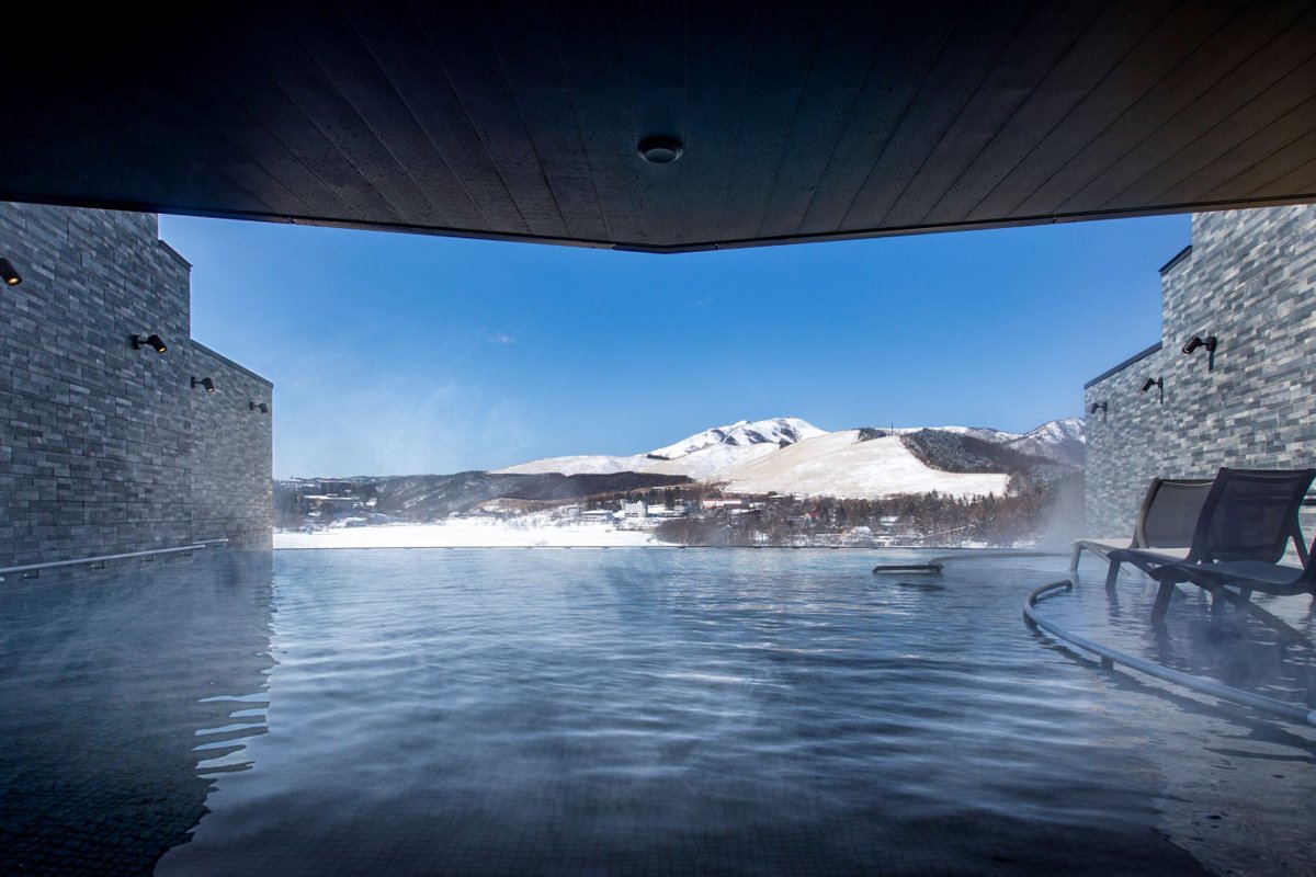 絶景露天 #関東 雪化粧した富士山や美しい山並みを望める、関東近郊の絶景露天をご紹介します💁‍♀️冬のおでかけ先候補にぜひ。 ♨白樺リゾート  池の平ホテル「天然温泉 湖天の湯」【長野県・立科町】 白樺湖が一望できる露天風呂で開放感を。 ♨ほったらかし温泉【山梨 ...