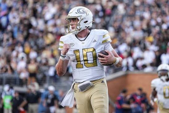qbsnightmare's tweet photo. BLESSED TO RECEIVE AN OFFER FROM THE UNIVERSITY OF GEORGIA TECH!! @CoachBrentKeyGT @GeorgiaTechFB @NPCoachJeff @247Sports @CoachHJSimpson #AGTG #GOJACKETS https://t.co/1m3MdmUAuX