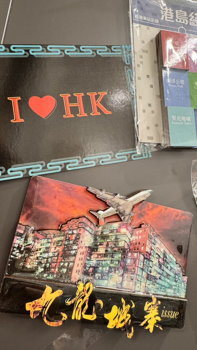 1980sの香港いいな 張国榮もいるし #レスリー・チャン #張國榮