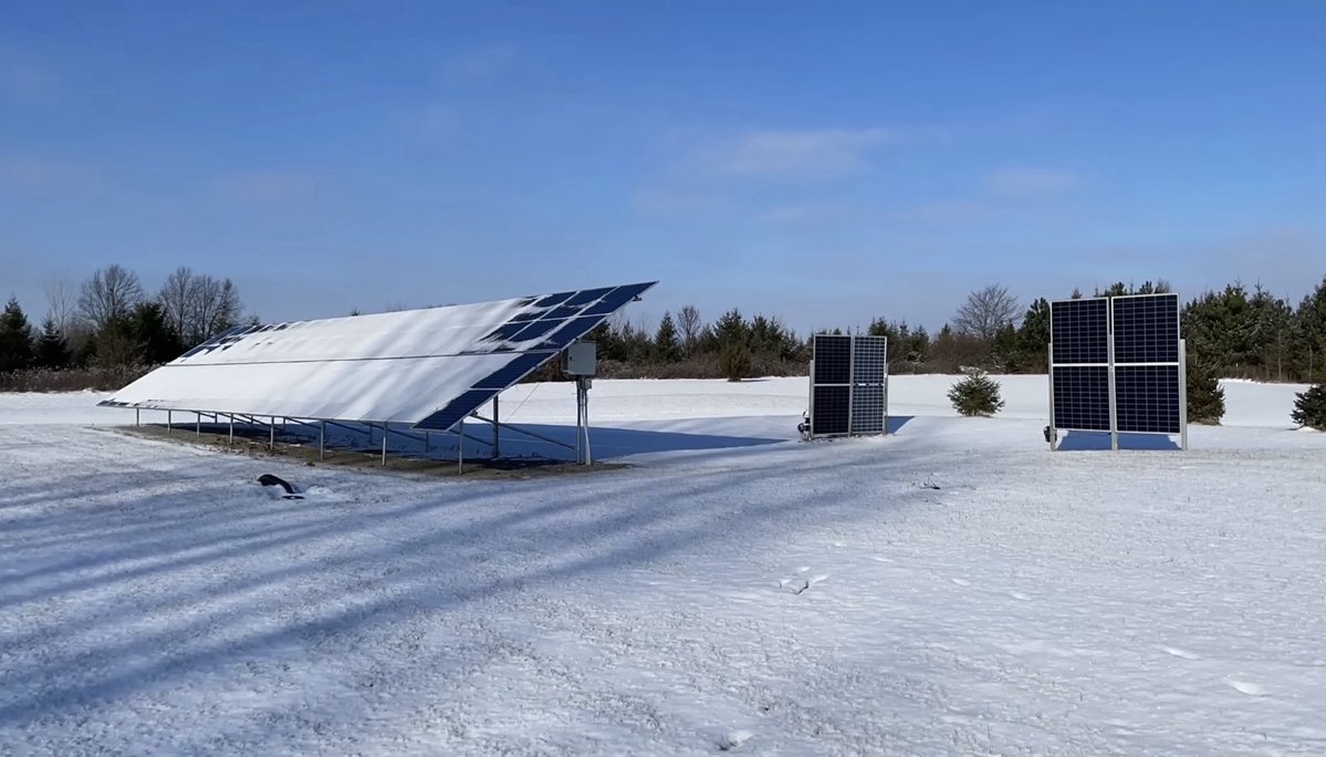 Босоо нарны толь налуу тольноосоо 30 хувь илүү тог гаргаж байна өвөлдөө.
Урагш харсан хашаагаа ингэж хийх нь өвлийн цагт илүү нэмэртэй байх нь шүү!