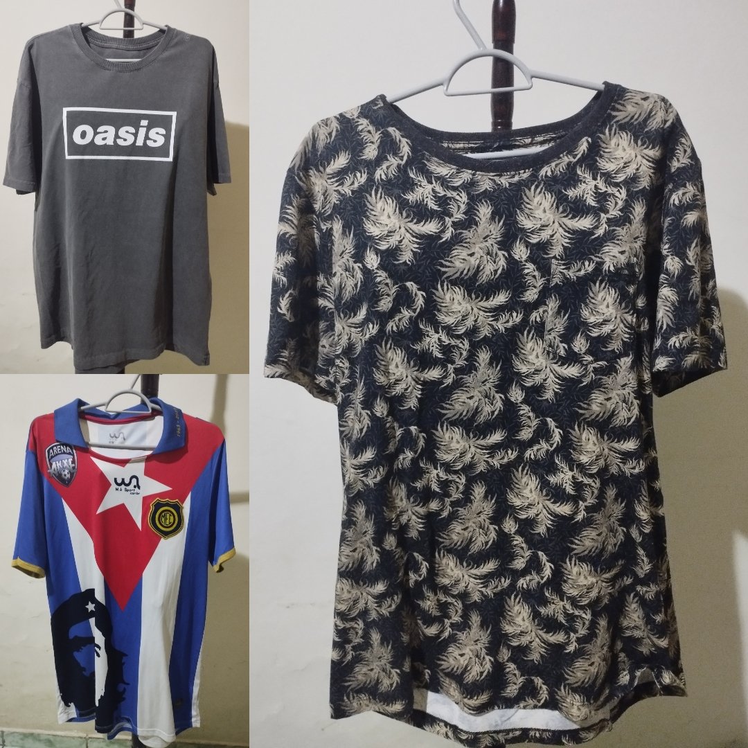 chtadeu's tweet image. Tô me desfazendo dessas blusas.

Oasis e a do Madureira é tamanho G. 

Oasis nunca foi usada, a outra do Madureira/Cuba usei duas vezes na gravação de um documentário. 

A outra com coqueiros é GG, da Armadillo. Usei uma única vez na gravação do meu álbum Ao Vivo. 

100,00 cada