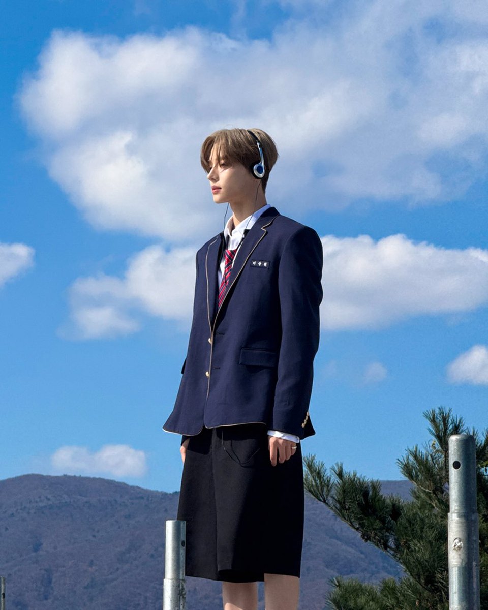 Saygwon's tweet image. And when the delulu hits, suddenly I'm becoming the protagonist of my own story. I looooove wasting my potential as a hobby ♥︎.