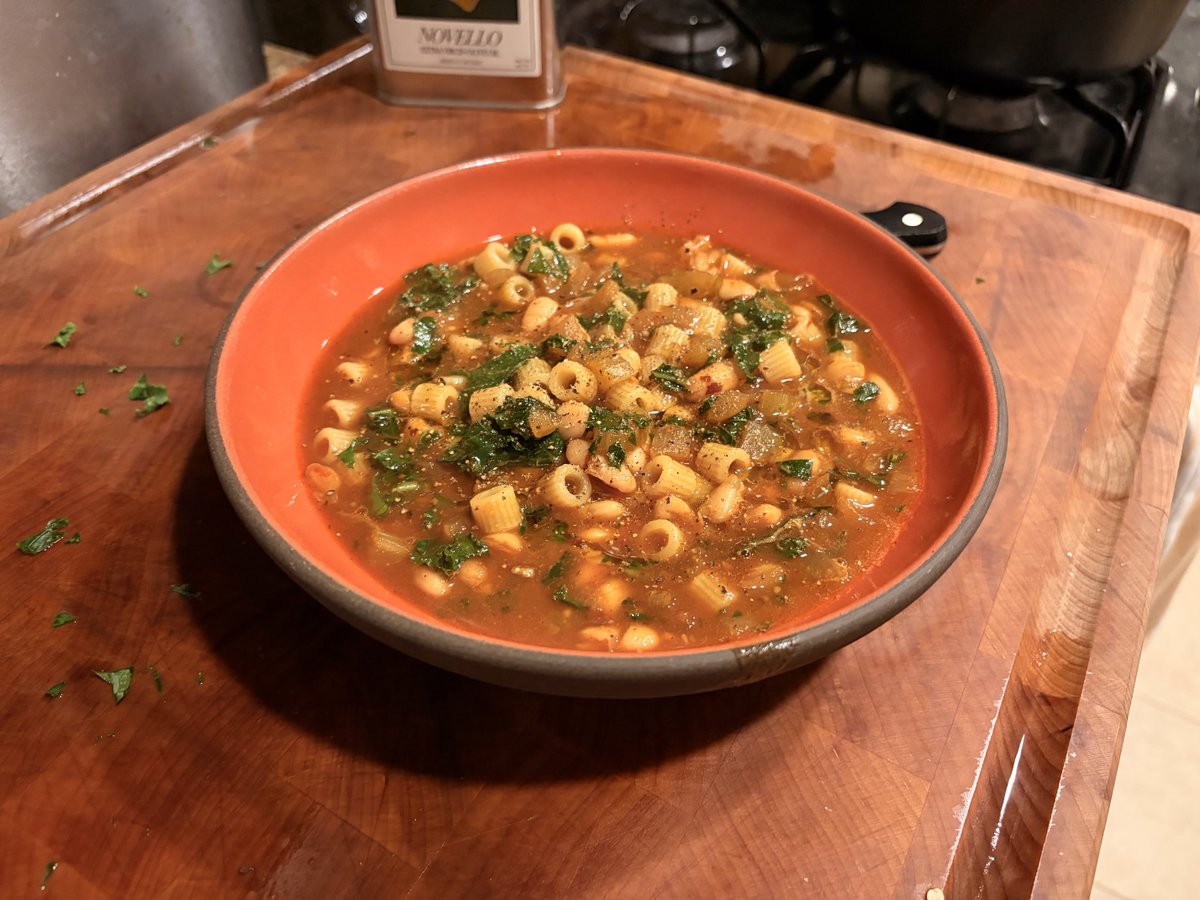 it’s time for everybody’s favorite thing. that’s right i’m talkin about that watery meal know as Soup