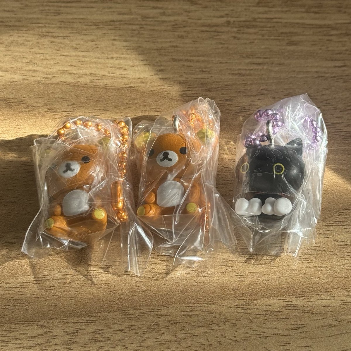 サンエックス ユニバース チャーム グミ 交換 譲：リラックマ 靴下