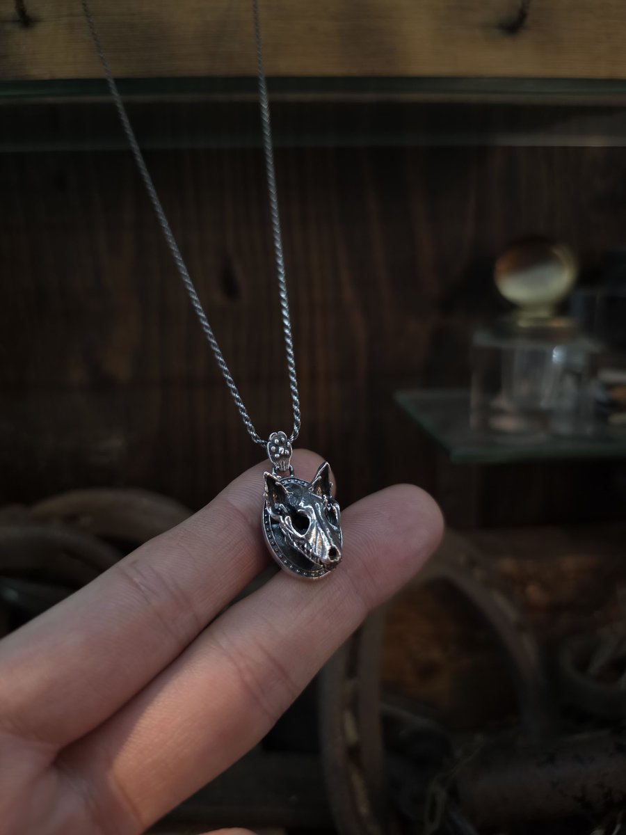 anima exists in all creation 
不死犬
Pendant 
¥25300

本日も宜しくお願いいたします。
instagram.com/p/DThEdYxktjj/…