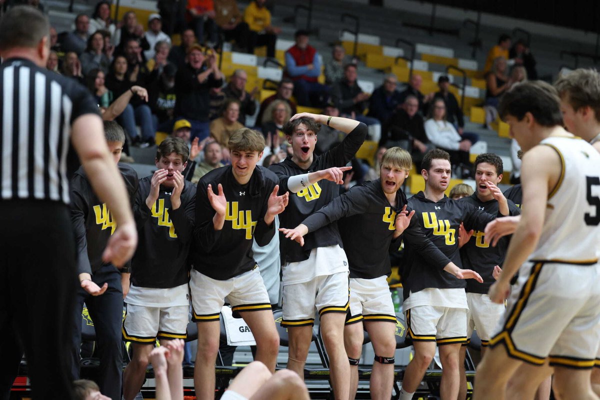 UWOshkoshTitans's tweet image. A Wednesday night victory caps off a great night at Kolf Sports Center 🏀 💛 📸 

Check out all the photos captured at today's game here: buff.ly/JBLqCqq  

#GoldStandard