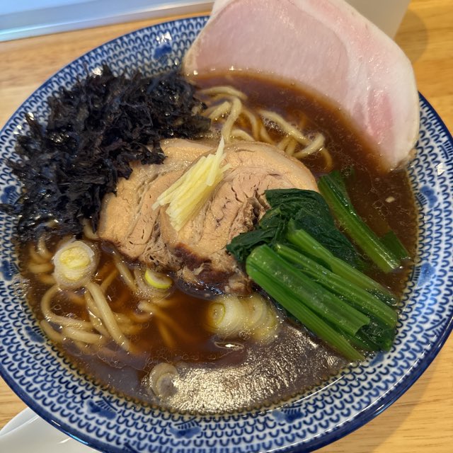 teaetsuya's tweet photo. 中華そば〜空五倍子（うつぶし）〜 at 中華そば ひしお

凄く美味しかったな〜
もちろん完飲^^ #毎日がラーメン https://t.co/RpayzVw8gm https://t.co/xenQAxAB7c