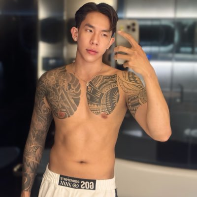 Roy🇻🇳 tweet media